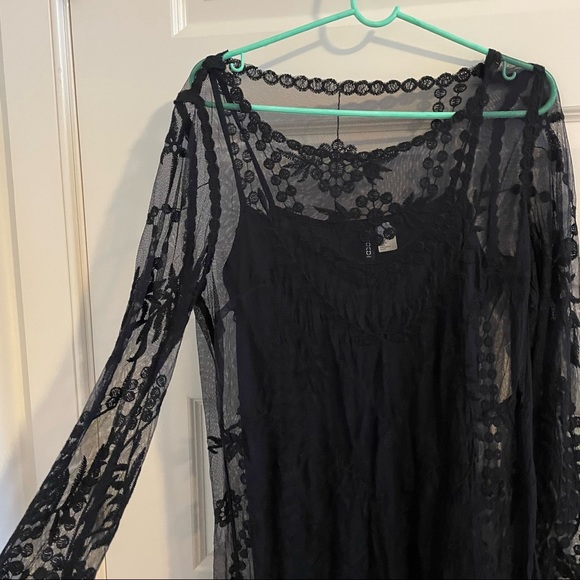 H&M sheer long-sleeved black dress with lining, Size 12 - Picture 2 of 5
